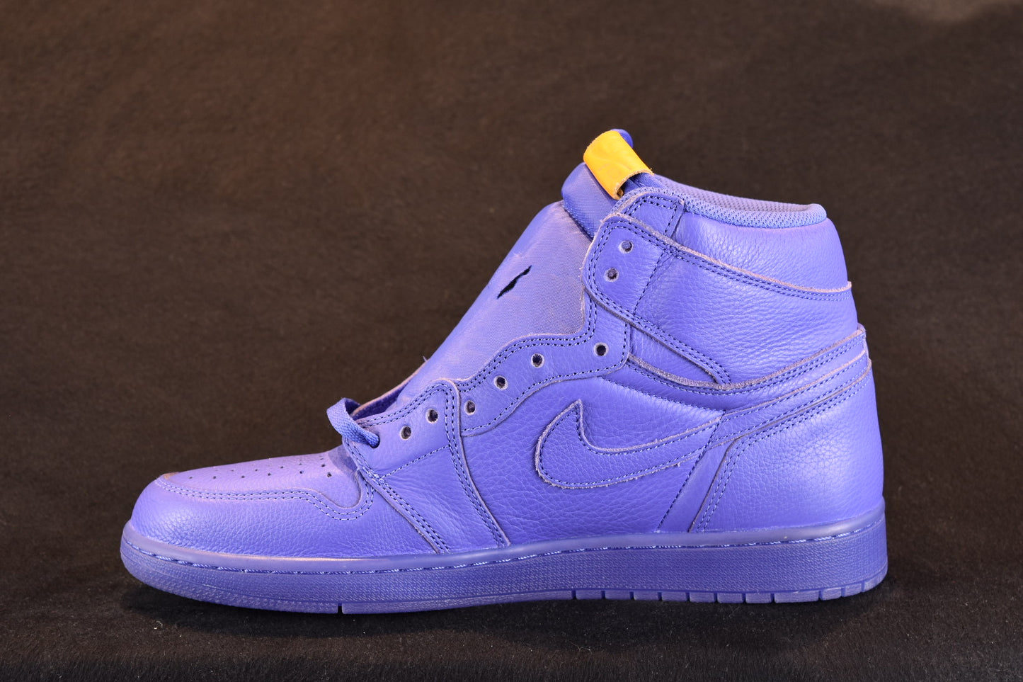 AIR JORDAN 1 RETRO HIGH OG GATORADE RUSH VIOLET