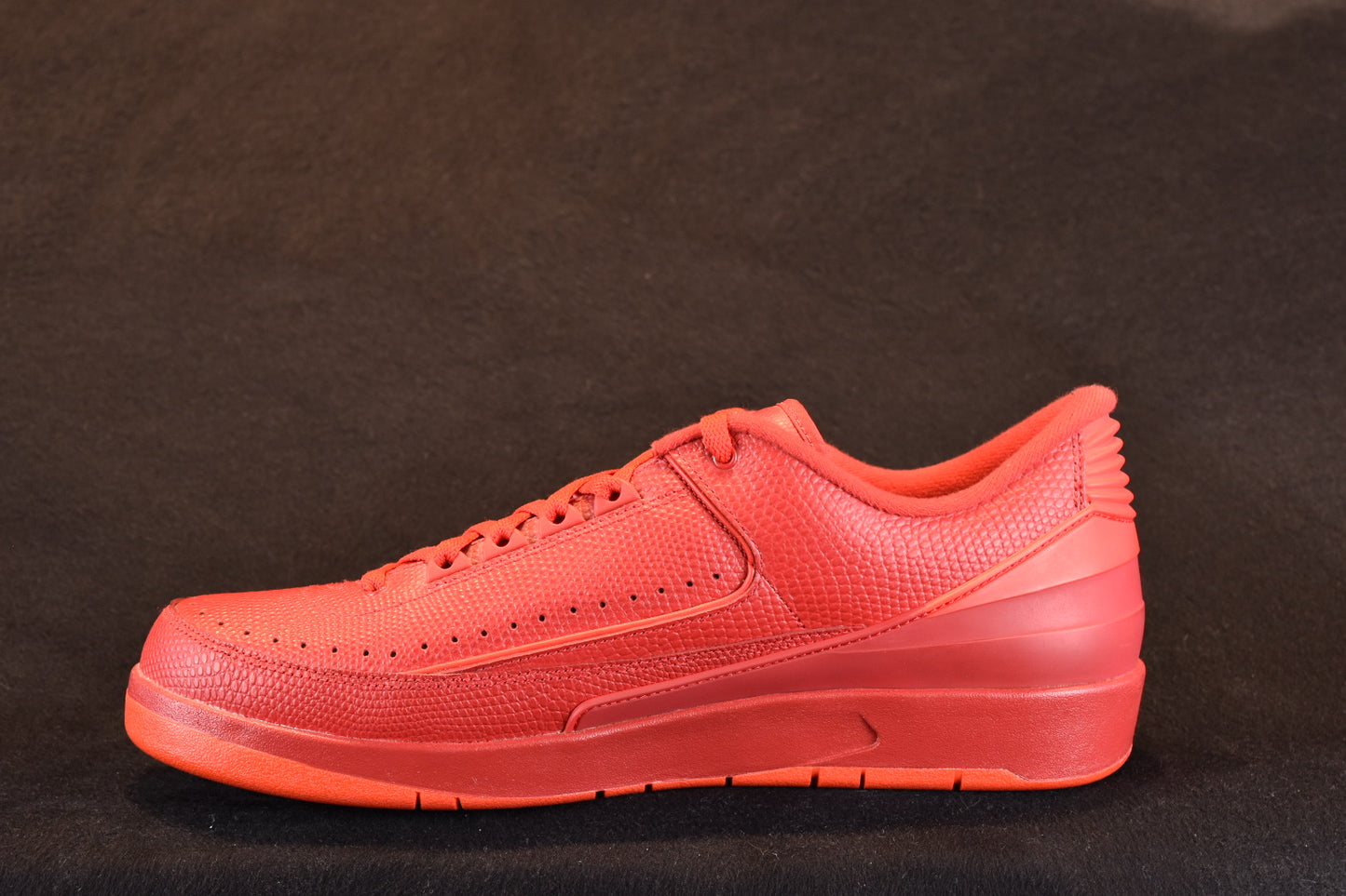 AIR JORDAN 2 RETRO LOW GYM RED 2016