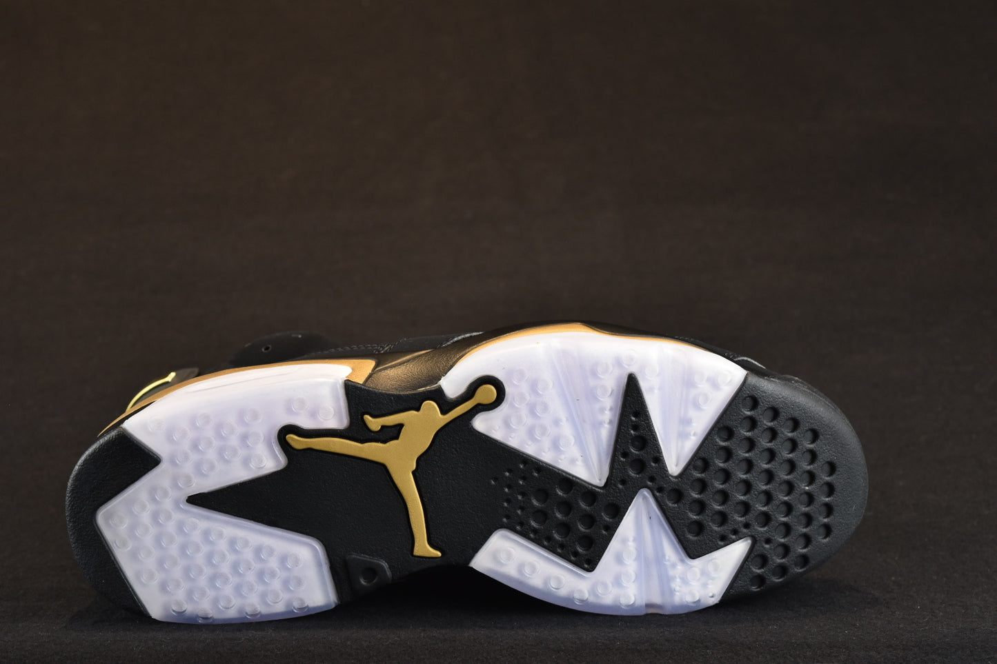 AIR JORDAN 6 RETRO DMP 2020