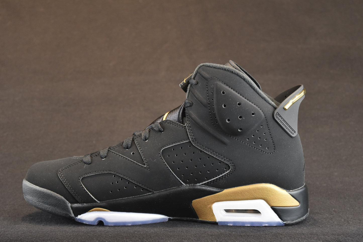 AIR JORDAN 6 RETRO DMP 2020