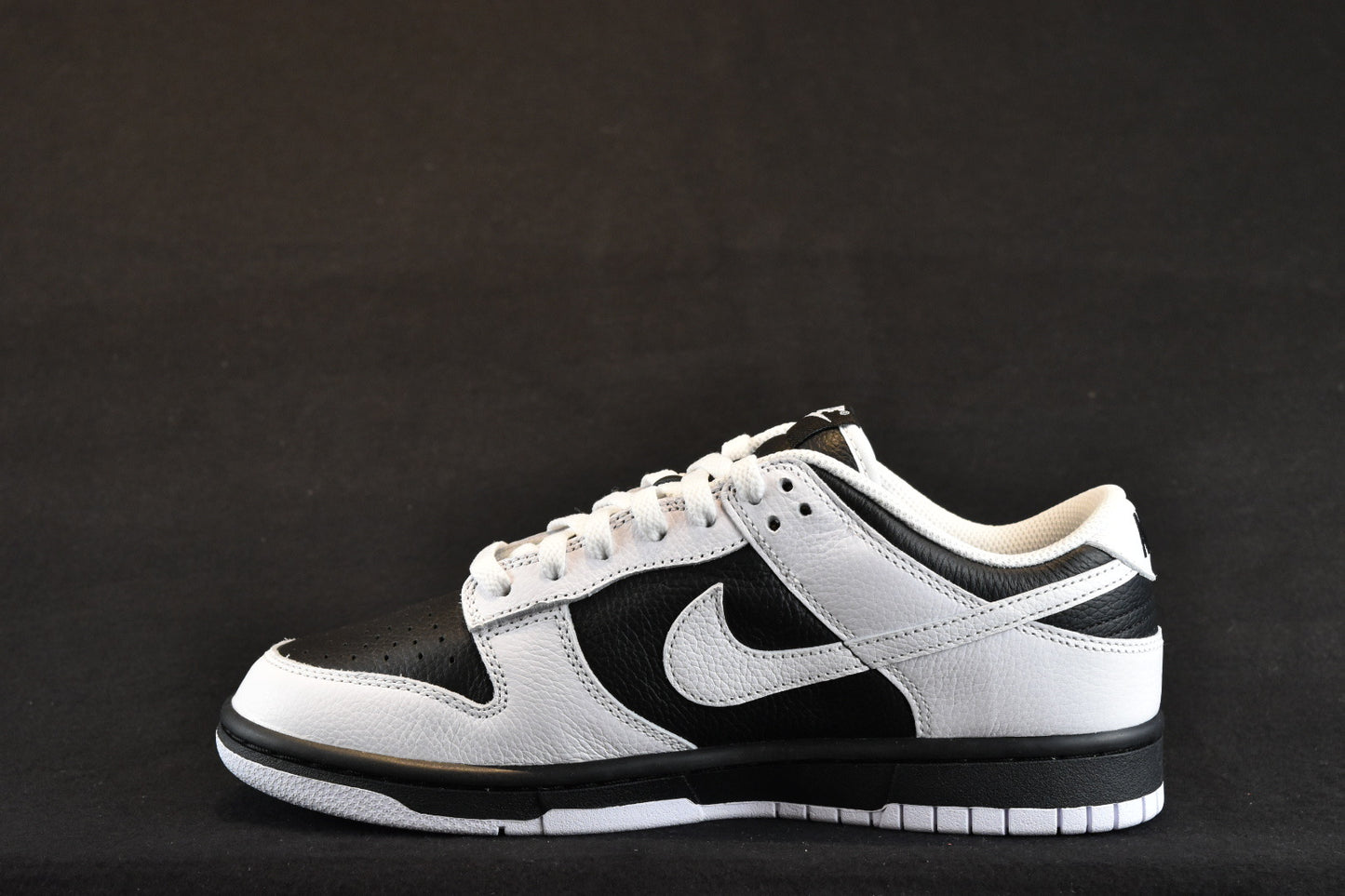 NIKE DUNK LOW REVERSE PANDA