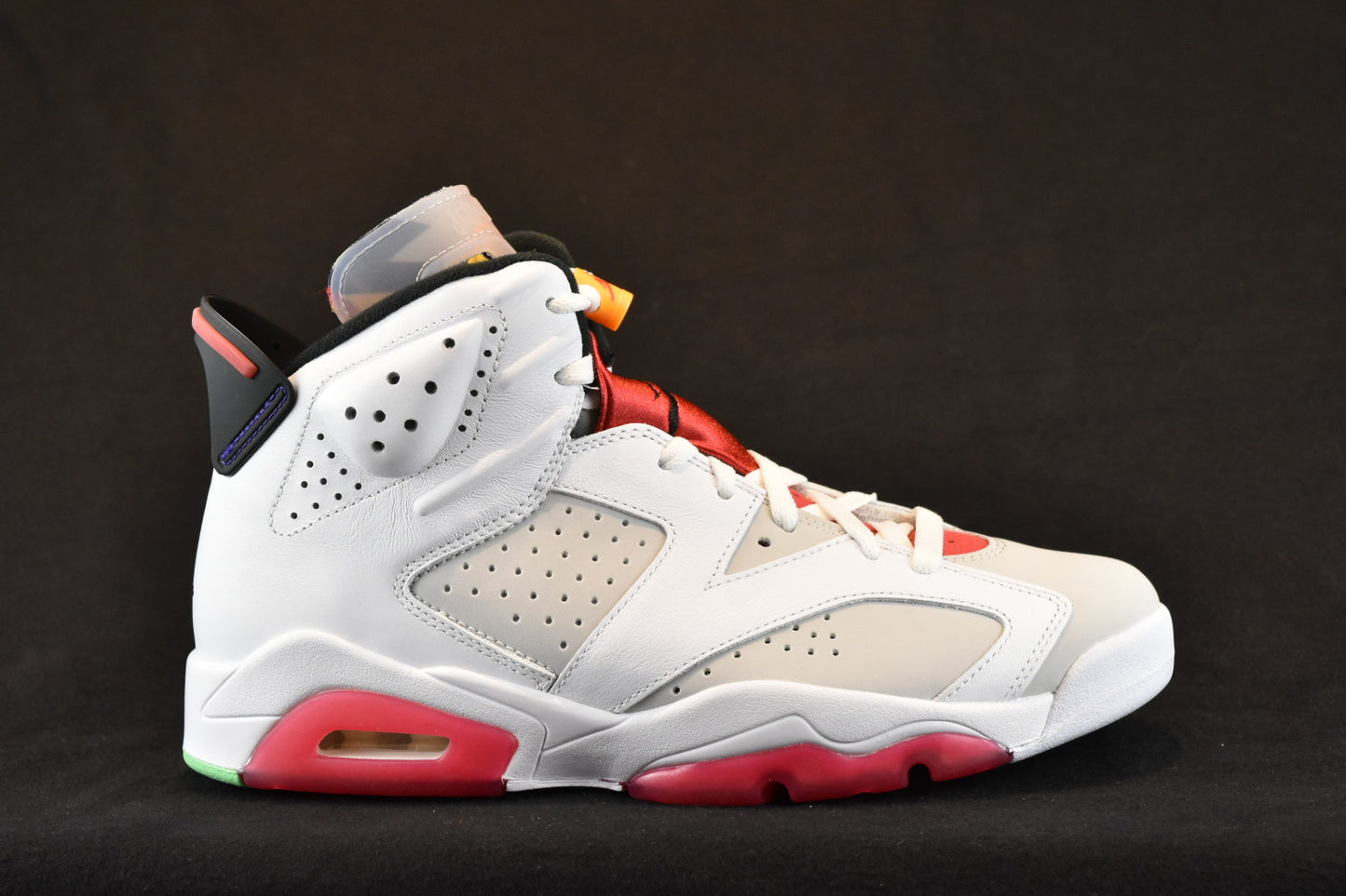 AIR JORDAN 6 RETRO HARE