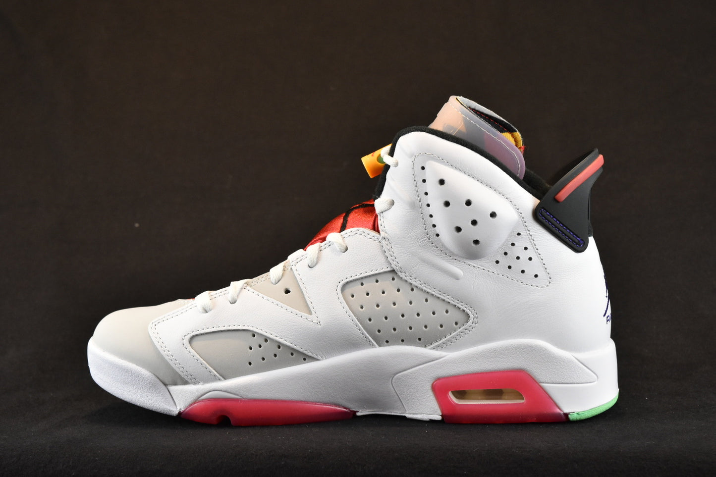 AIR JORDAN 6 RETRO HARE