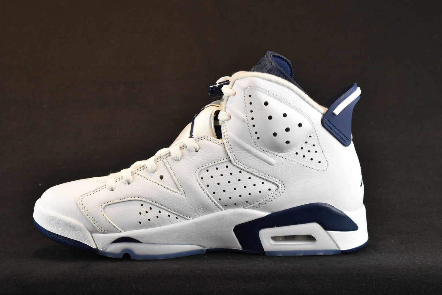 AIR JORDAN 6 RETRO MIDNIGHT NAVY