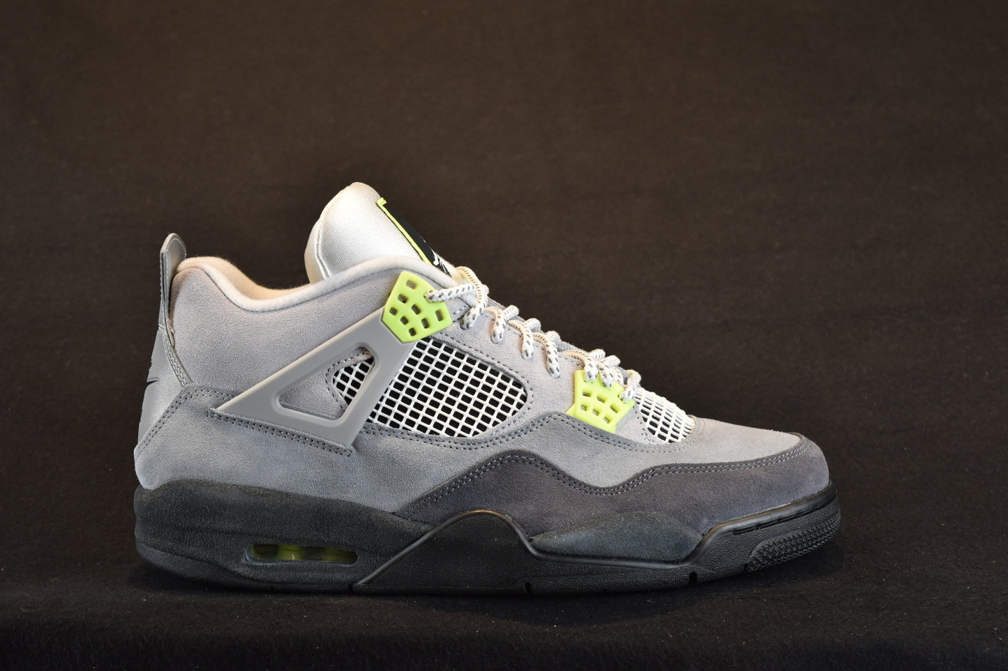 AIR JORDAN 4 RETRO NEON 95