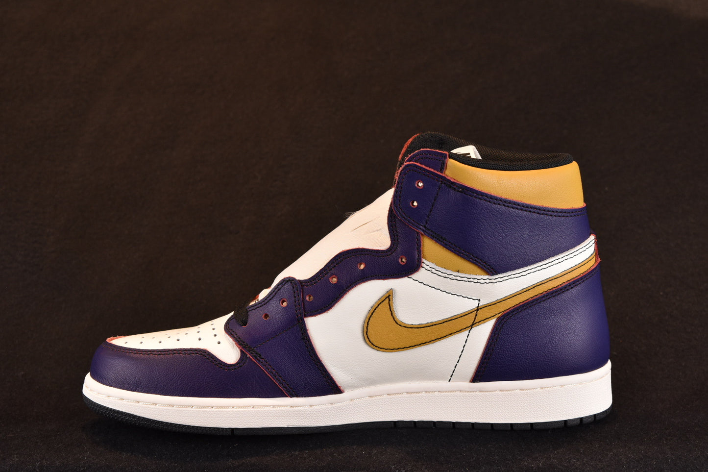 AIR JORDAN 1 RETRO HIGH OG x NIKE SB LA TO CHI