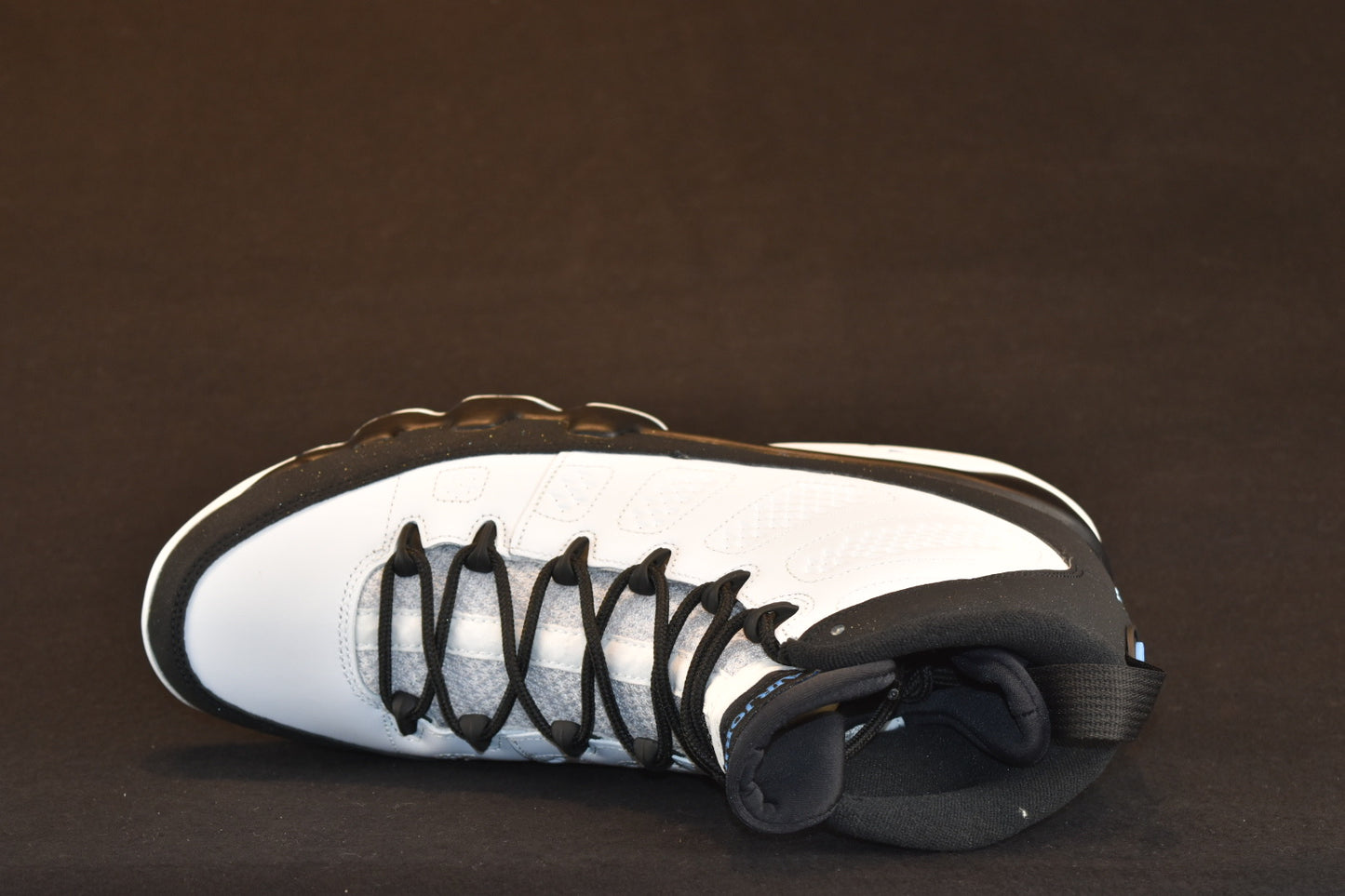 AIR JORDAN 9 RETRO UNIVERSITY BLUE