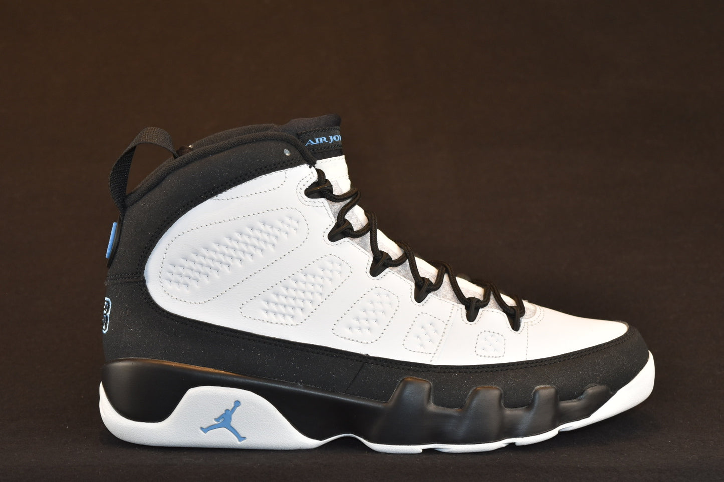 AIR JORDAN 9 RETRO UNIVERSITY BLUE