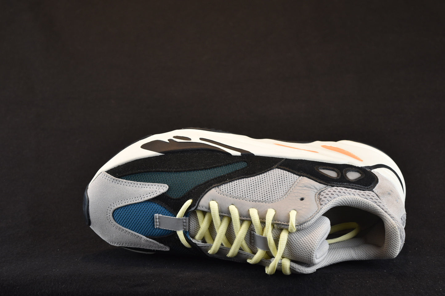 ADIDAS YEEZY 700 WAVE RUNNER