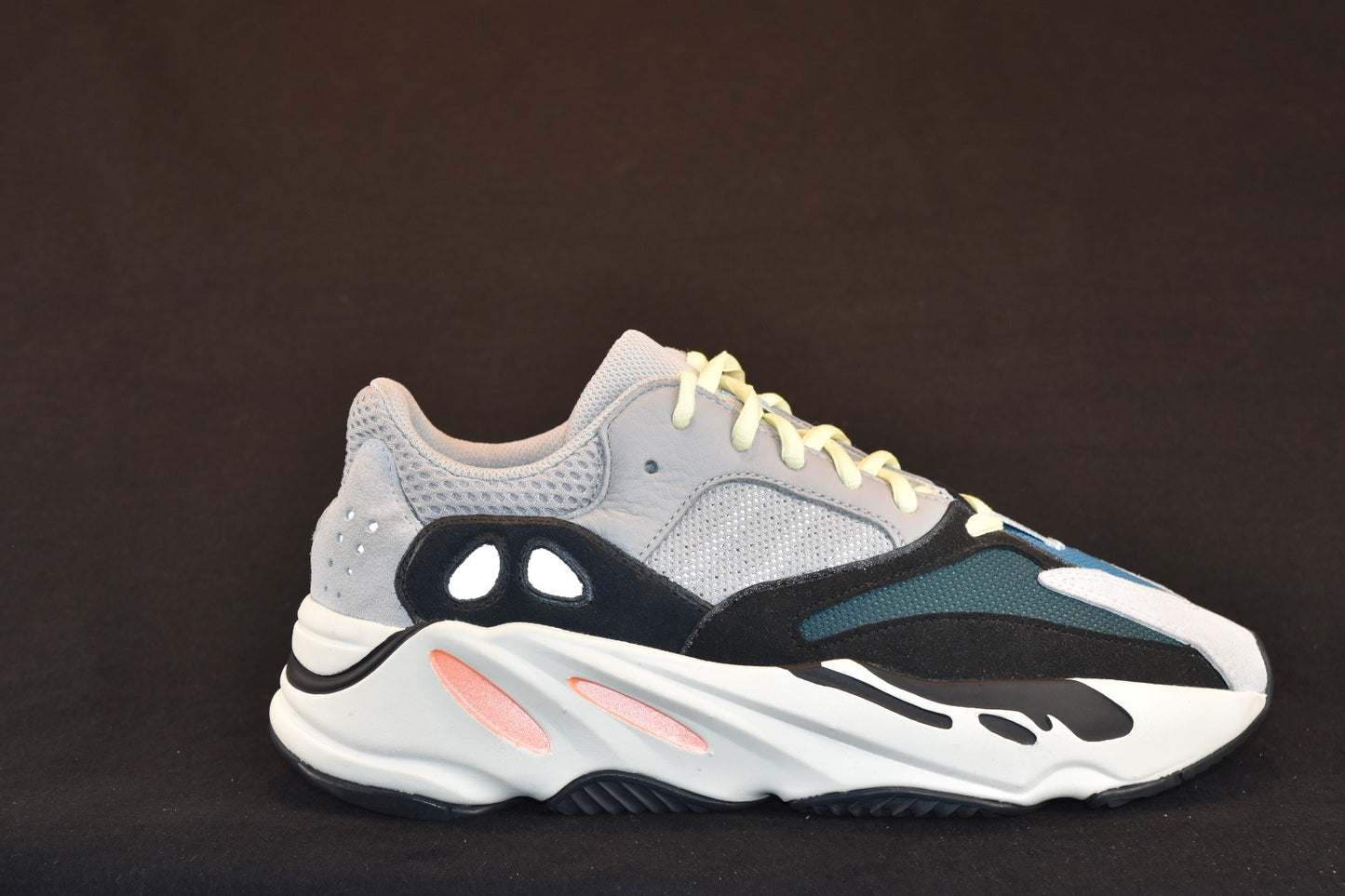 ADIDAS YEEZY 700 WAVE RUNNER