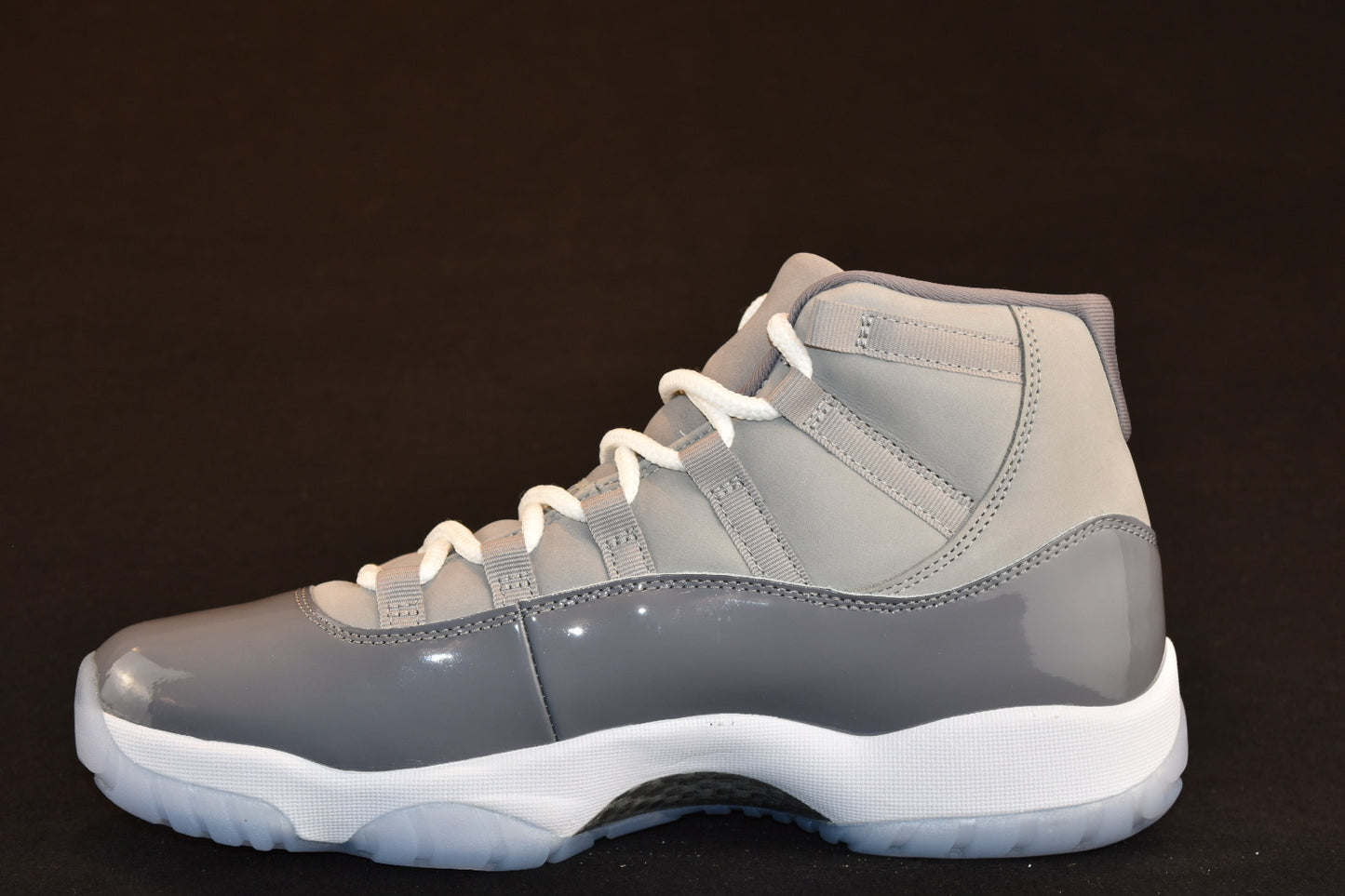 AIR JORDAN 11 RETRO COOL GREY 2021