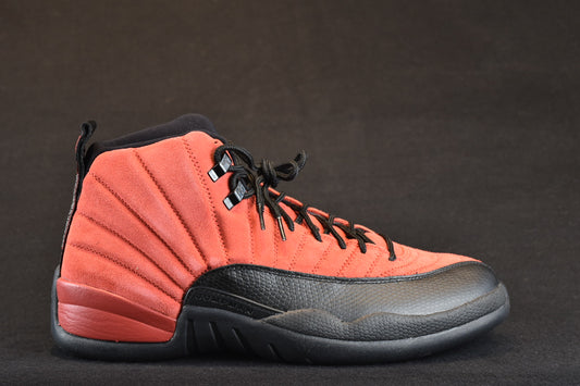 AIR JORDAN 12 RETRO REVERSE FLU GAME