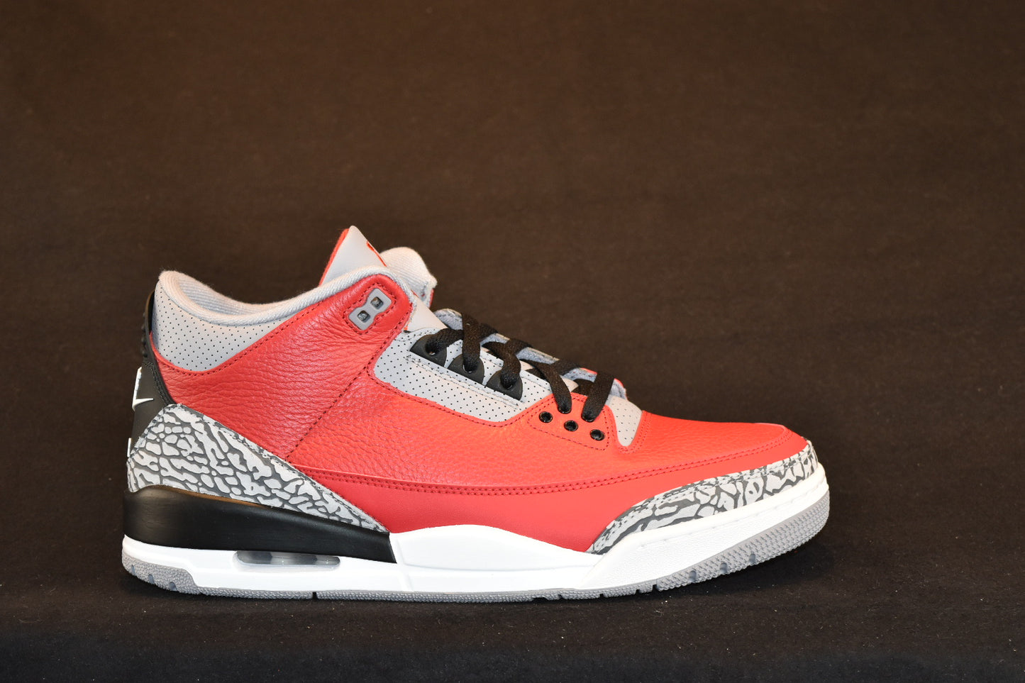 AIR JORDAN 3 RETRO UNITE