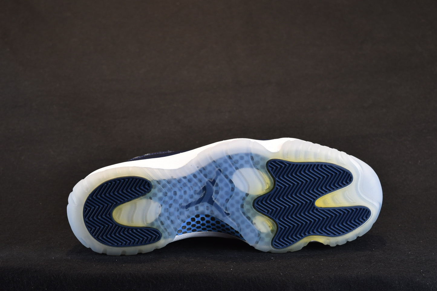 AIR JORDAN 11 RETRO WIN LIKE ‘82